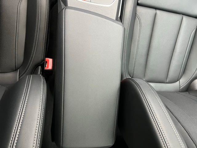 2024 BMW 3 Series 330i xDrive AWD