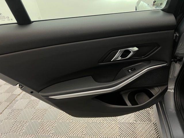 2024 BMW 3 Series 330i xDrive AWD