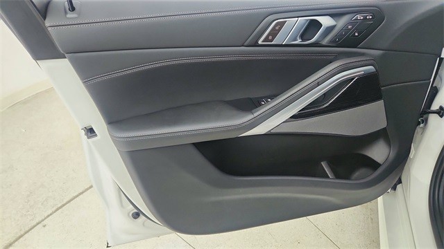 2024 BMW X6 xDrive40i AWD