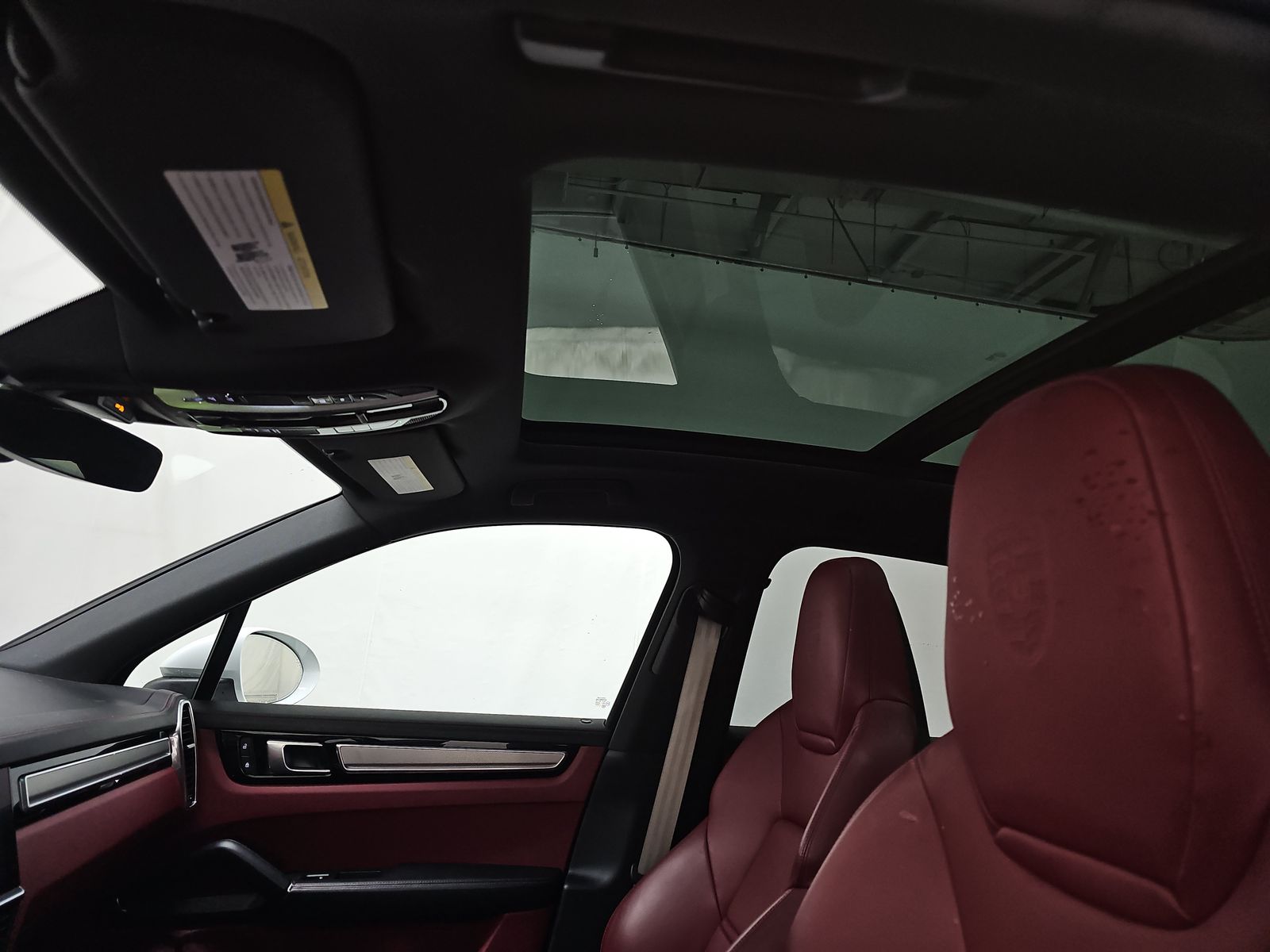 2023 Porsche Cayenne Platinum Edition AWD