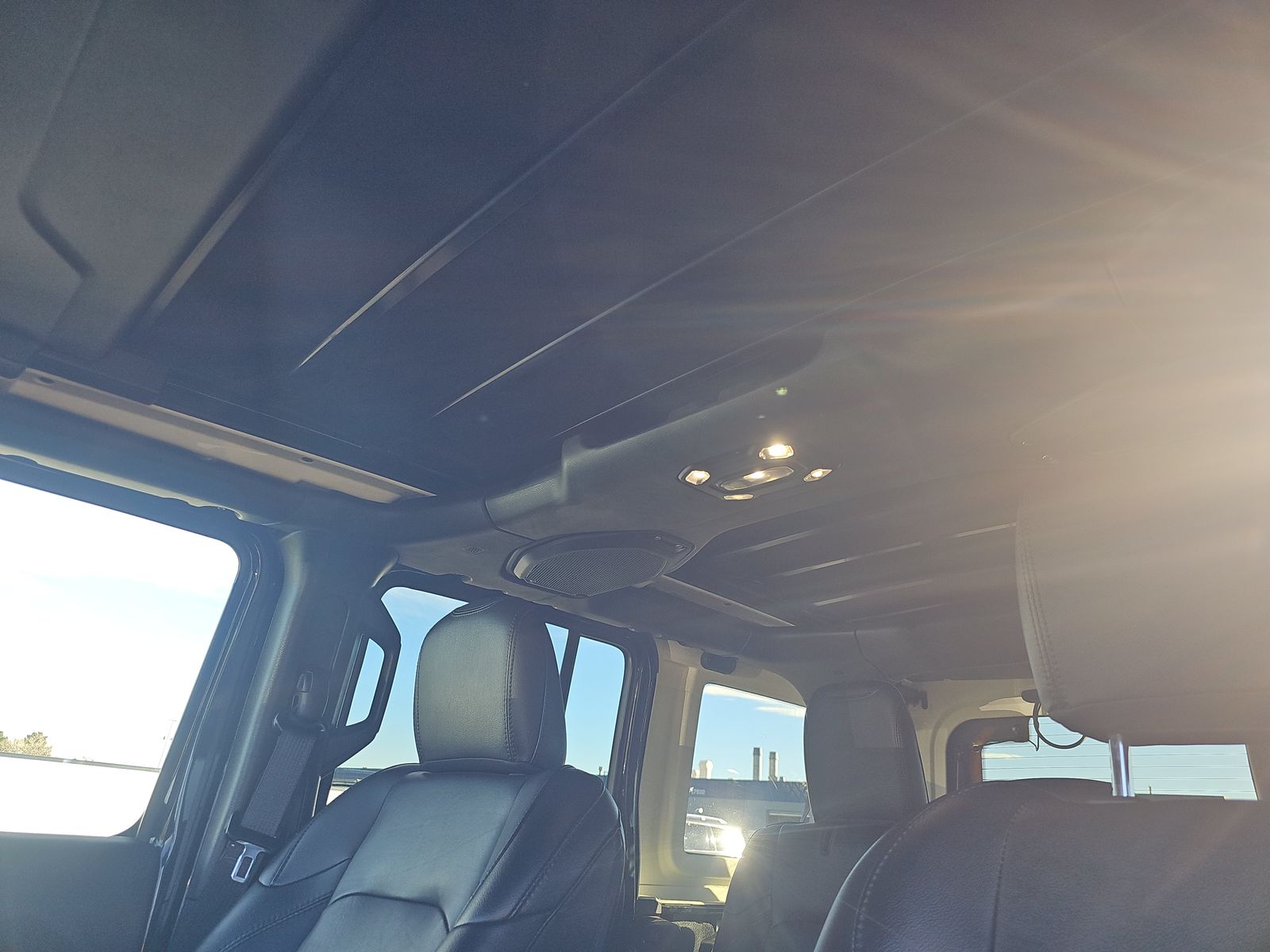 2023 Jeep Wrangler Sahara Altitude AWD