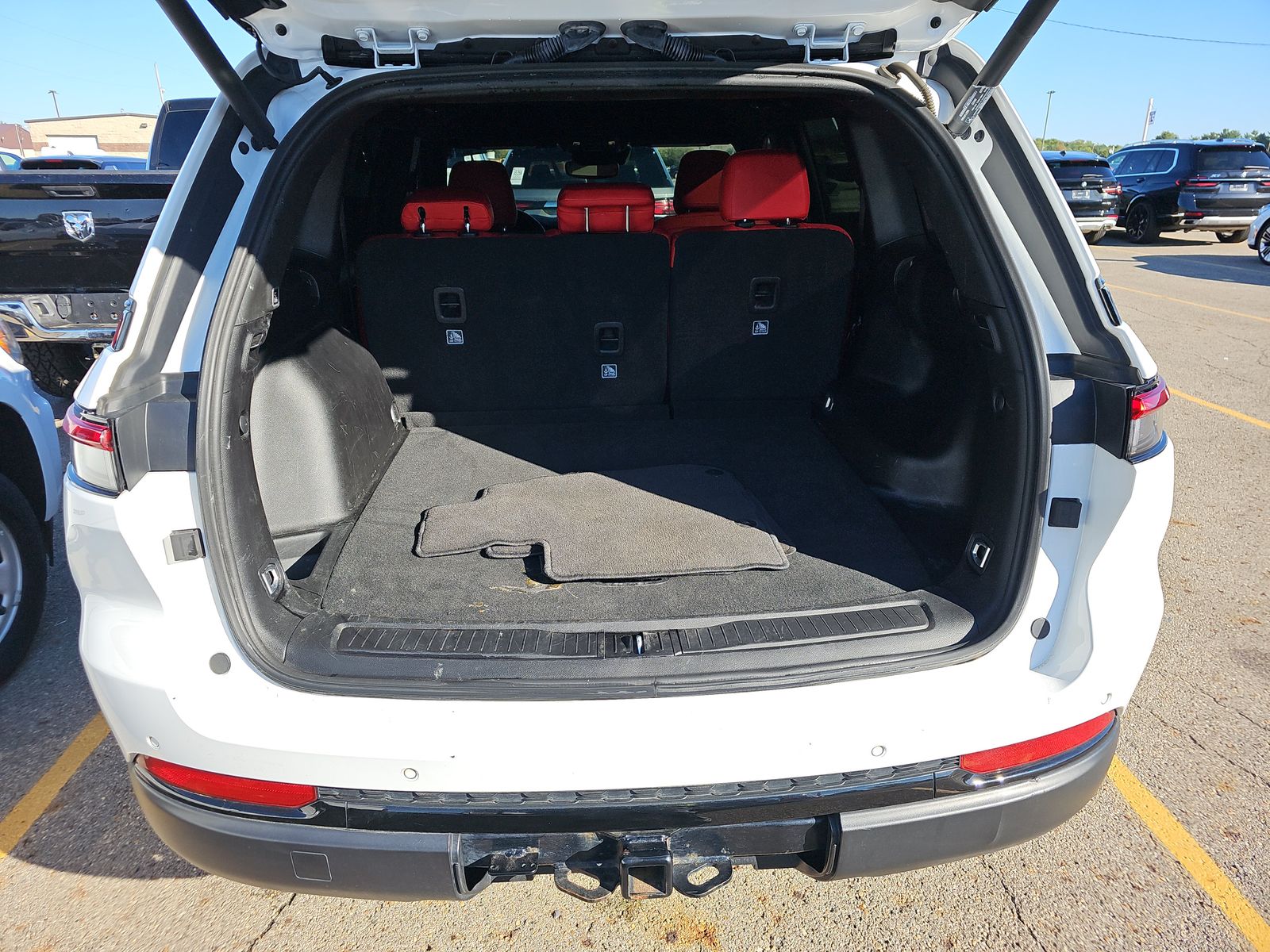 2022 Jeep Grand Cherokee Altitude AWD