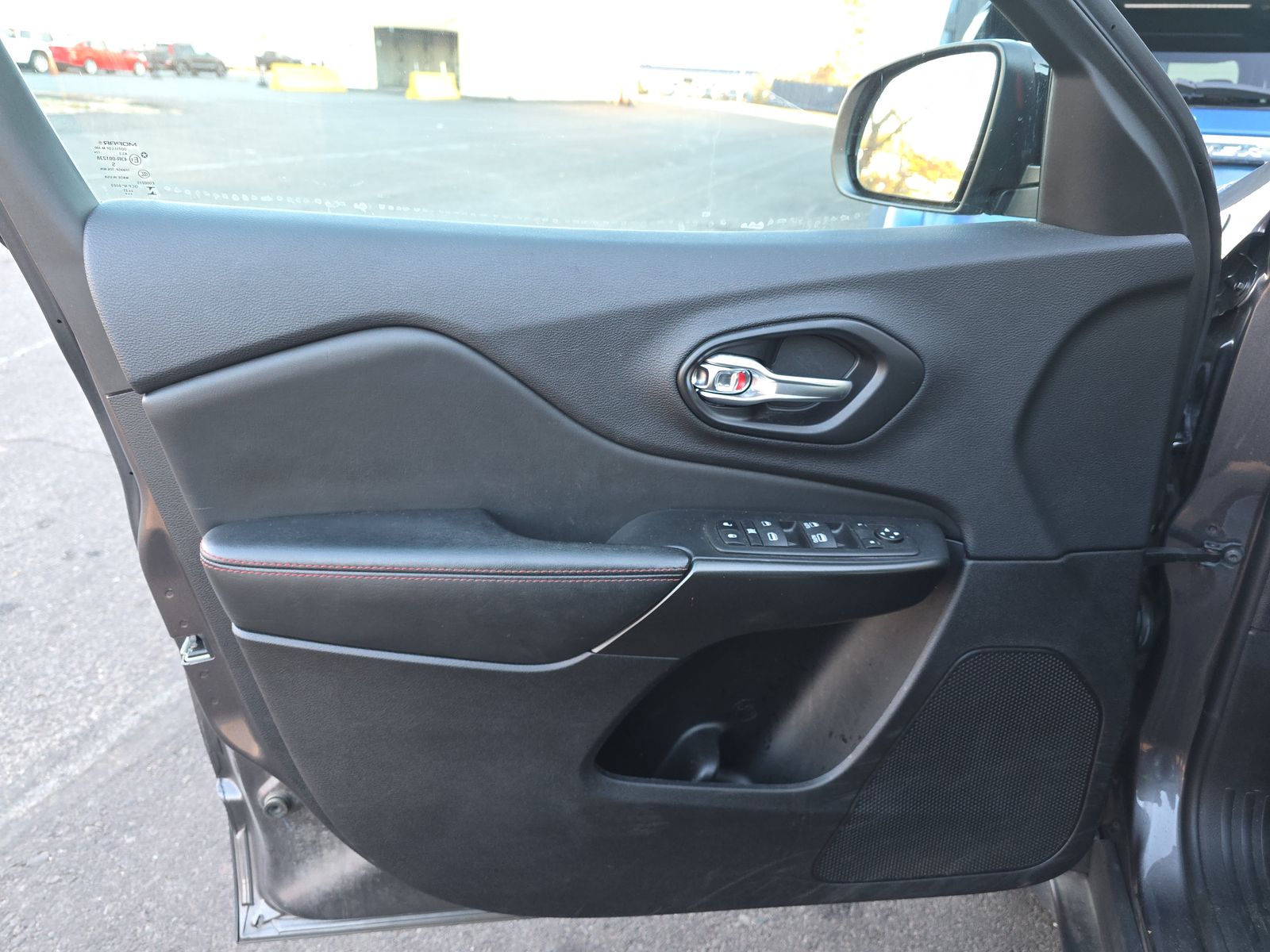 2022 Jeep Cherokee Trailhawk AWD