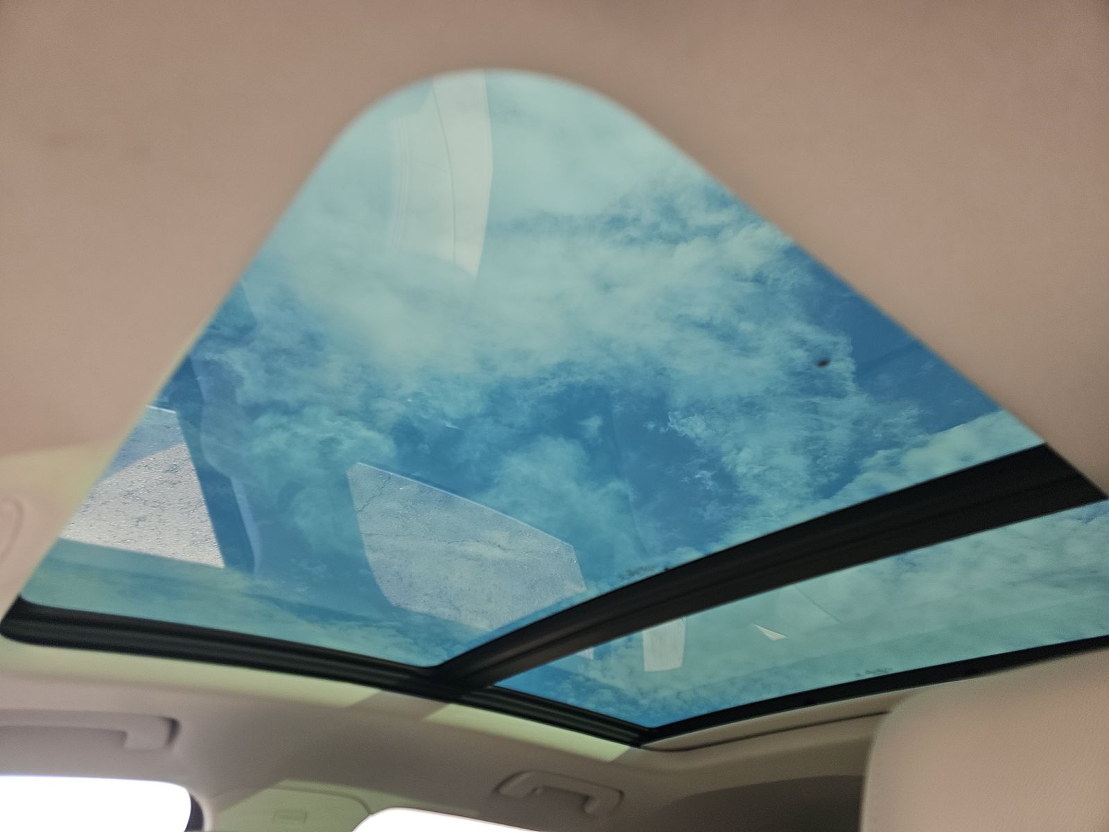 2022 Audi Q3 2.0T S line Premium AWD