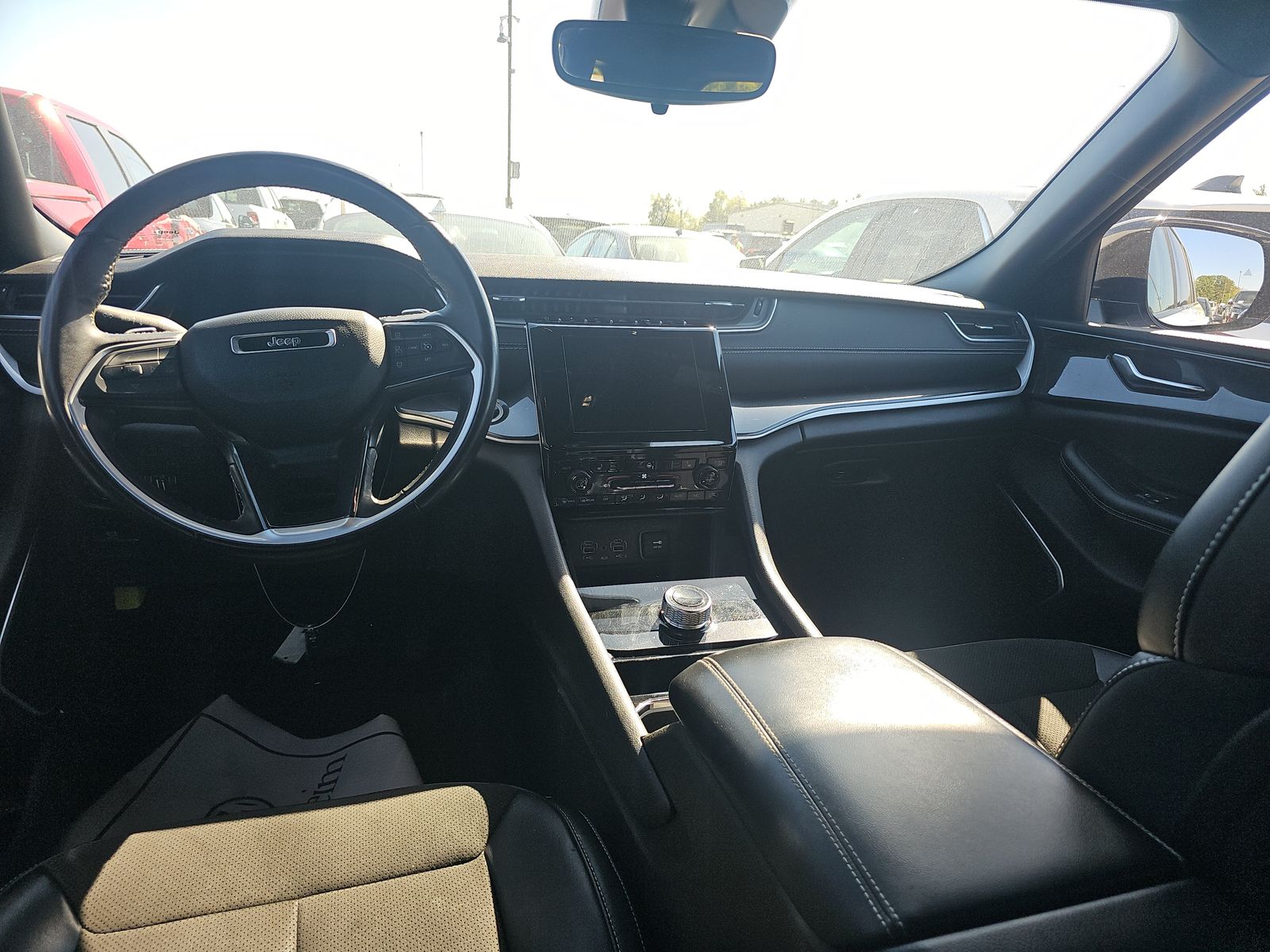 2022 Jeep Grand Cherokee Altitude AWD