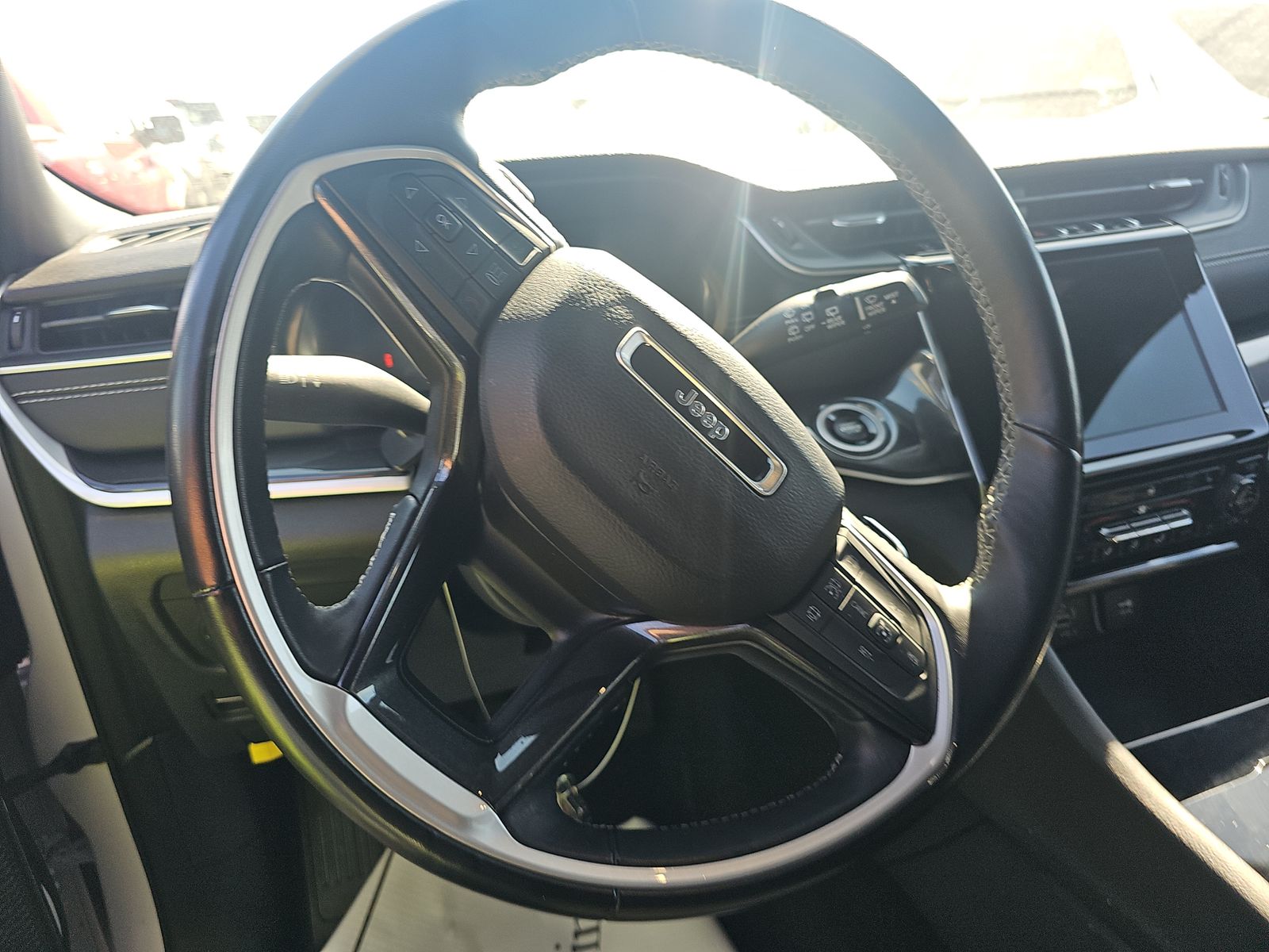 2022 Jeep Grand Cherokee Altitude AWD