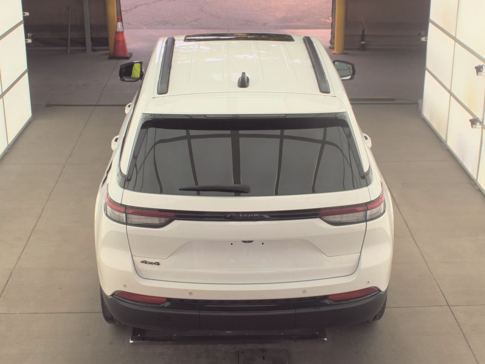 2022 Jeep Grand Cherokee Altitude AWD