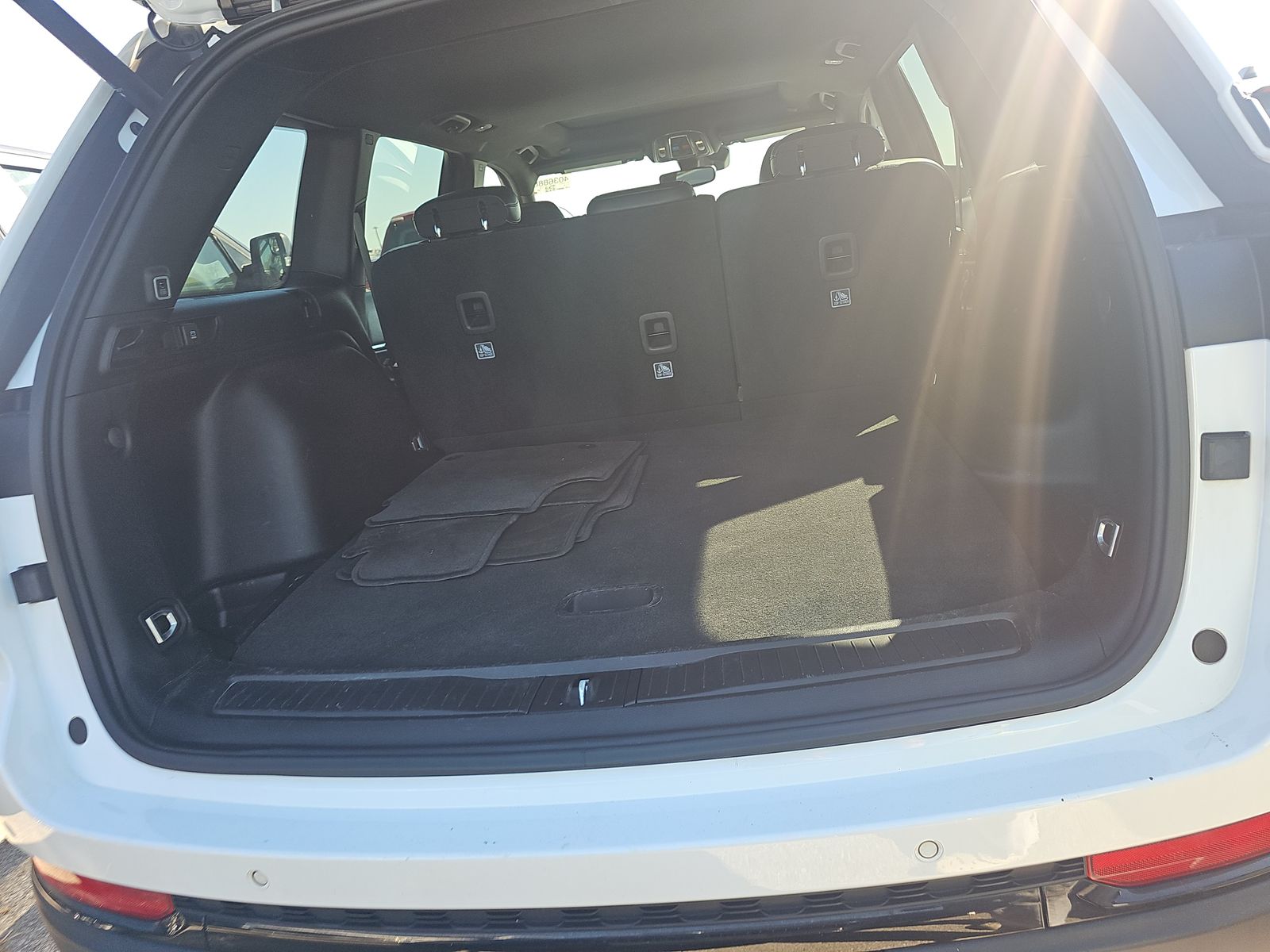 2022 Jeep Grand Cherokee Altitude AWD