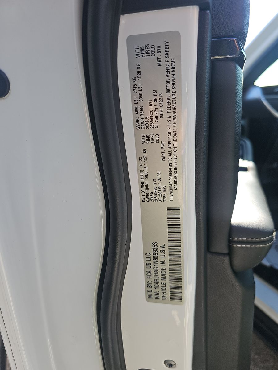 2022 Jeep Grand Cherokee Altitude AWD