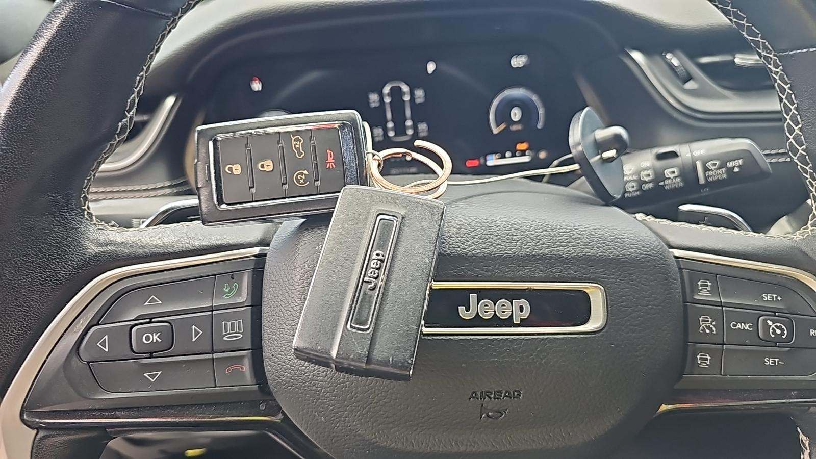 2022 Jeep Grand Cherokee Altitude AWD