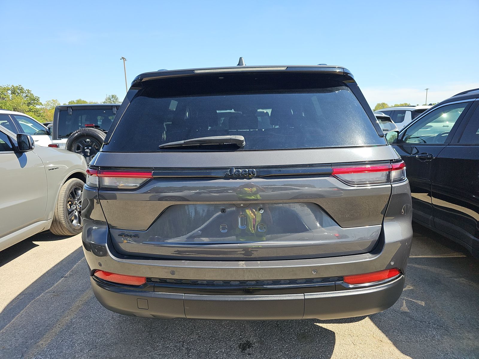 2022 Jeep Grand Cherokee Altitude AWD