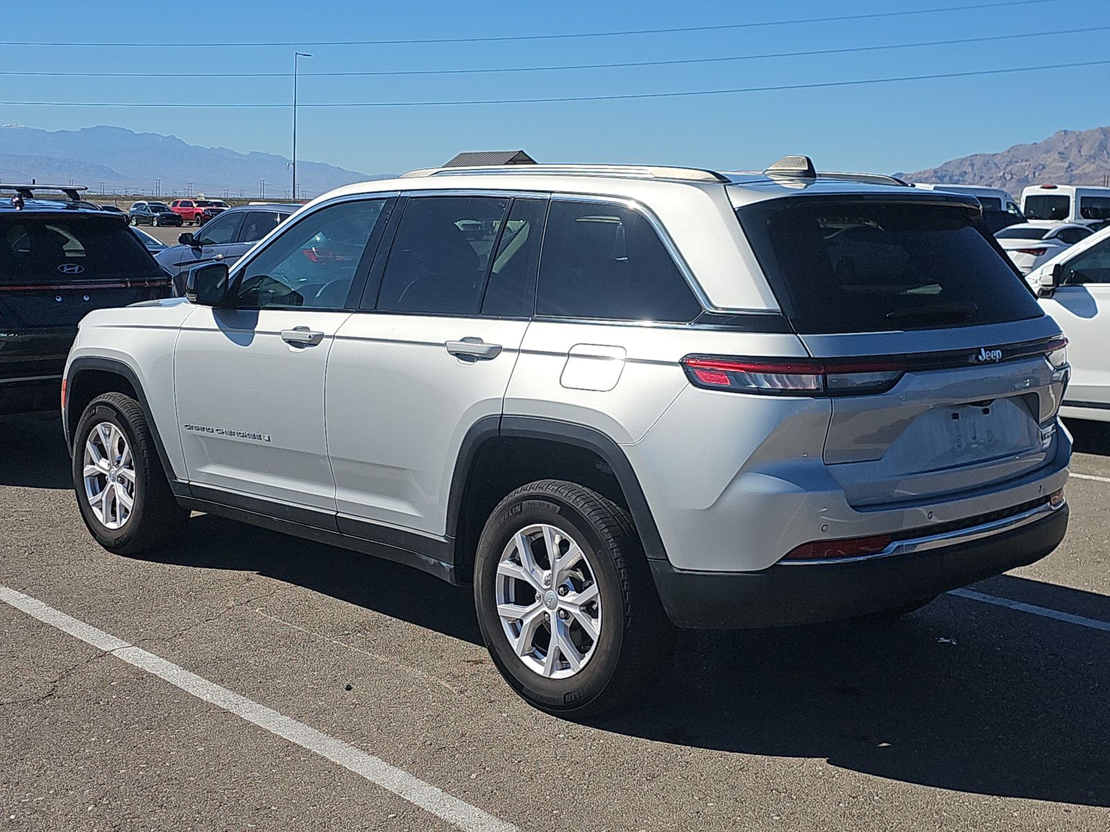 2022 Jeep Grand Cherokee Limited RWD