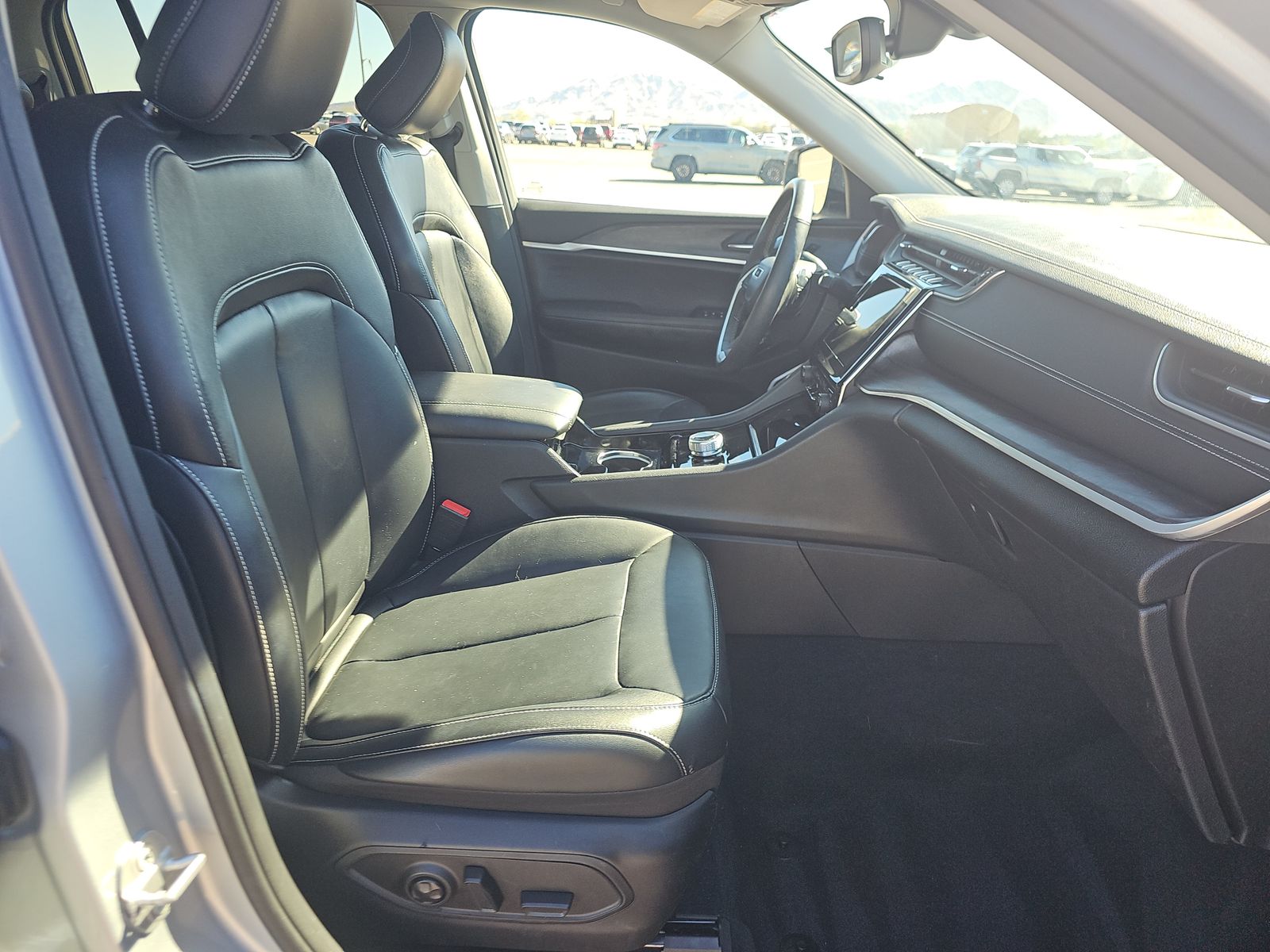 2022 Jeep Grand Cherokee Limited RWD