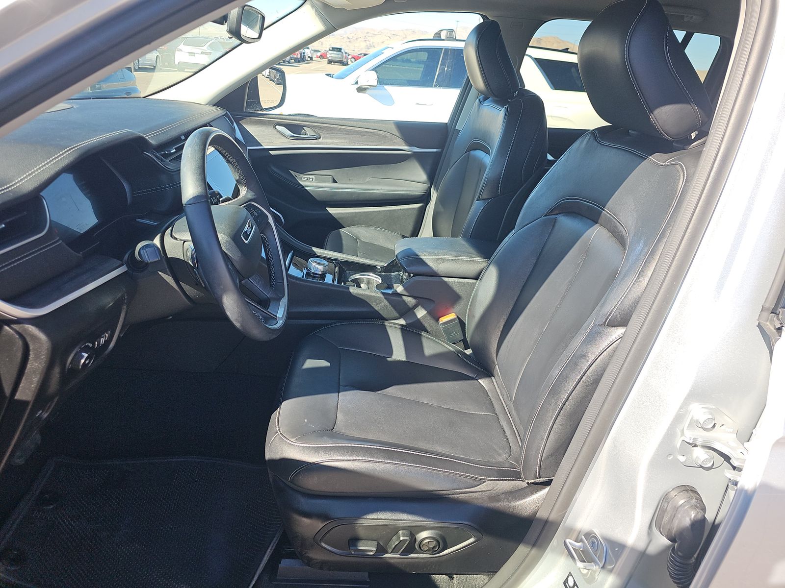 2022 Jeep Grand Cherokee Limited RWD