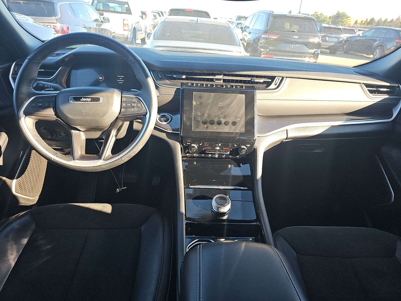 2022 Jeep Grand Cherokee Altitude AWD