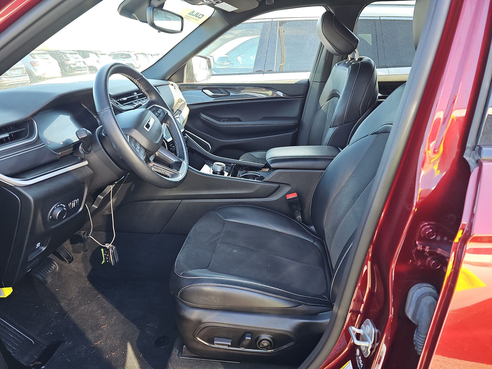 2022 Jeep Grand Cherokee Altitude AWD