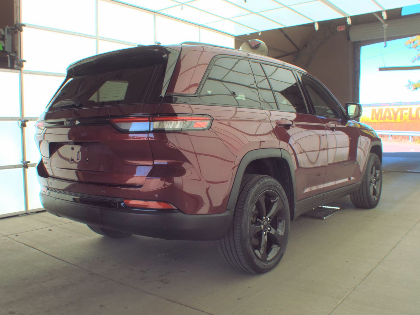 2022 Jeep Grand Cherokee Altitude AWD
