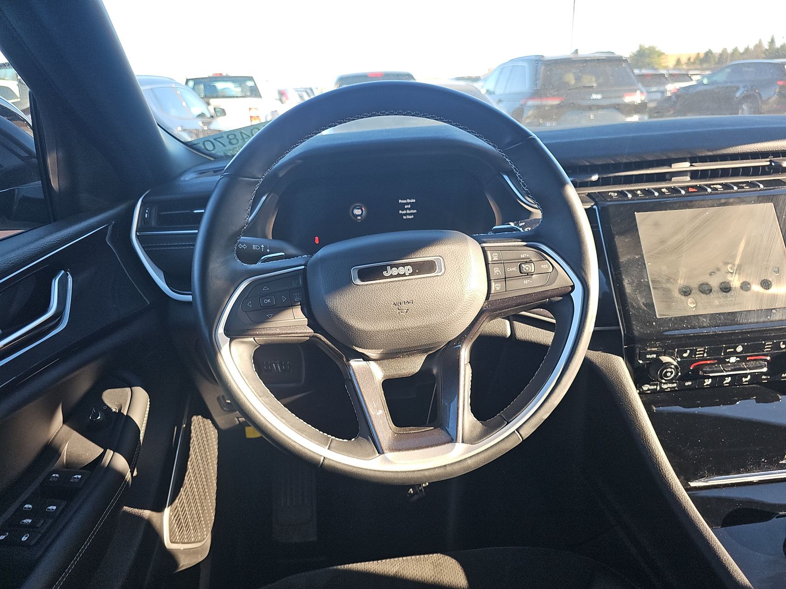 2022 Jeep Grand Cherokee Altitude AWD