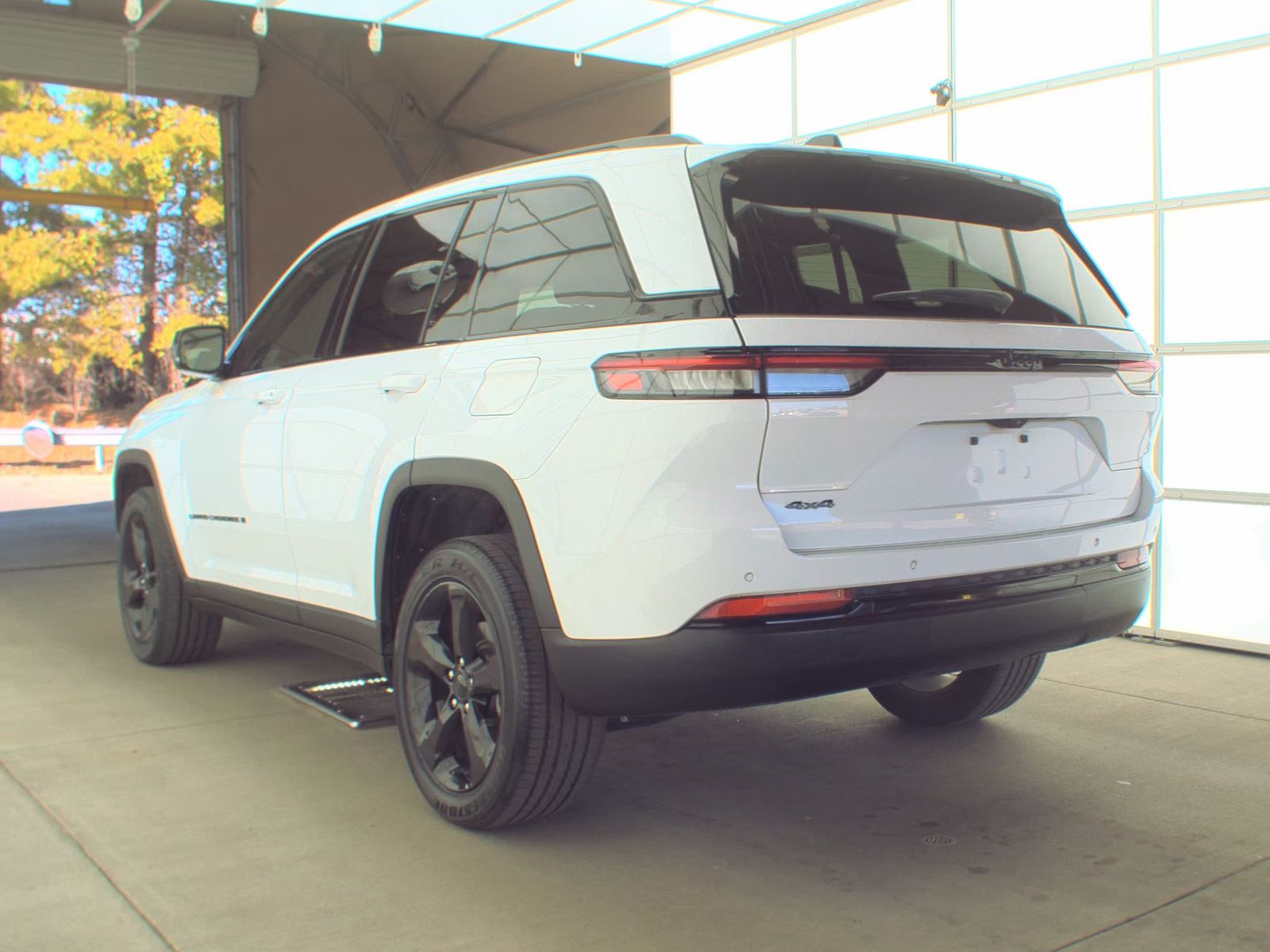 2022 Jeep Grand Cherokee Altitude AWD