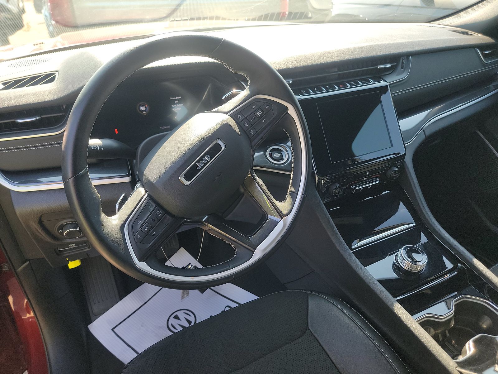 2022 Jeep Grand Cherokee Altitude AWD