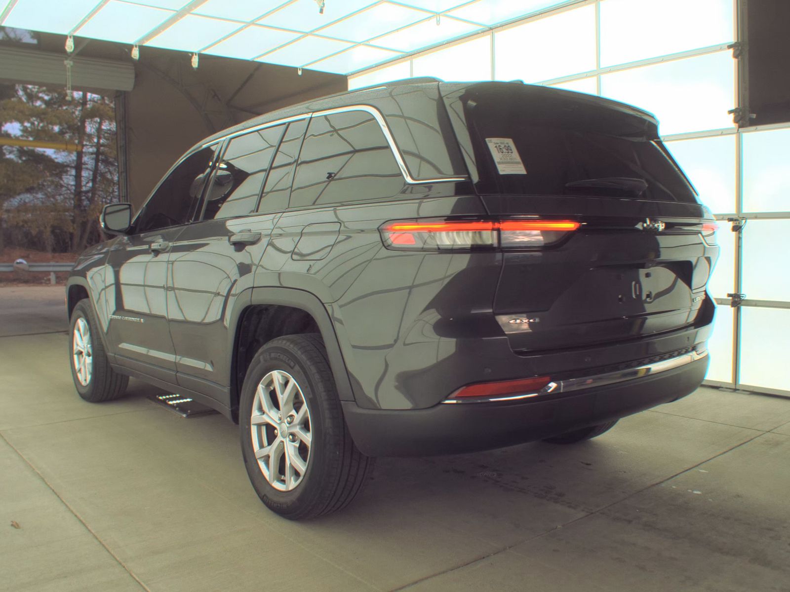 2022 Jeep Grand Cherokee Limited AWD
