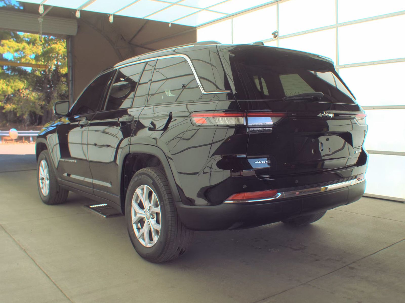 2022 Jeep Grand Cherokee Limited AWD