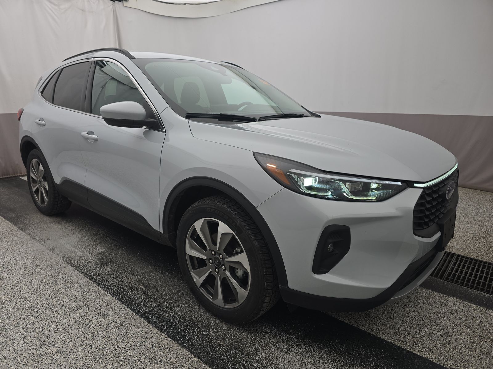 2025 Ford Escape Platinum AWD