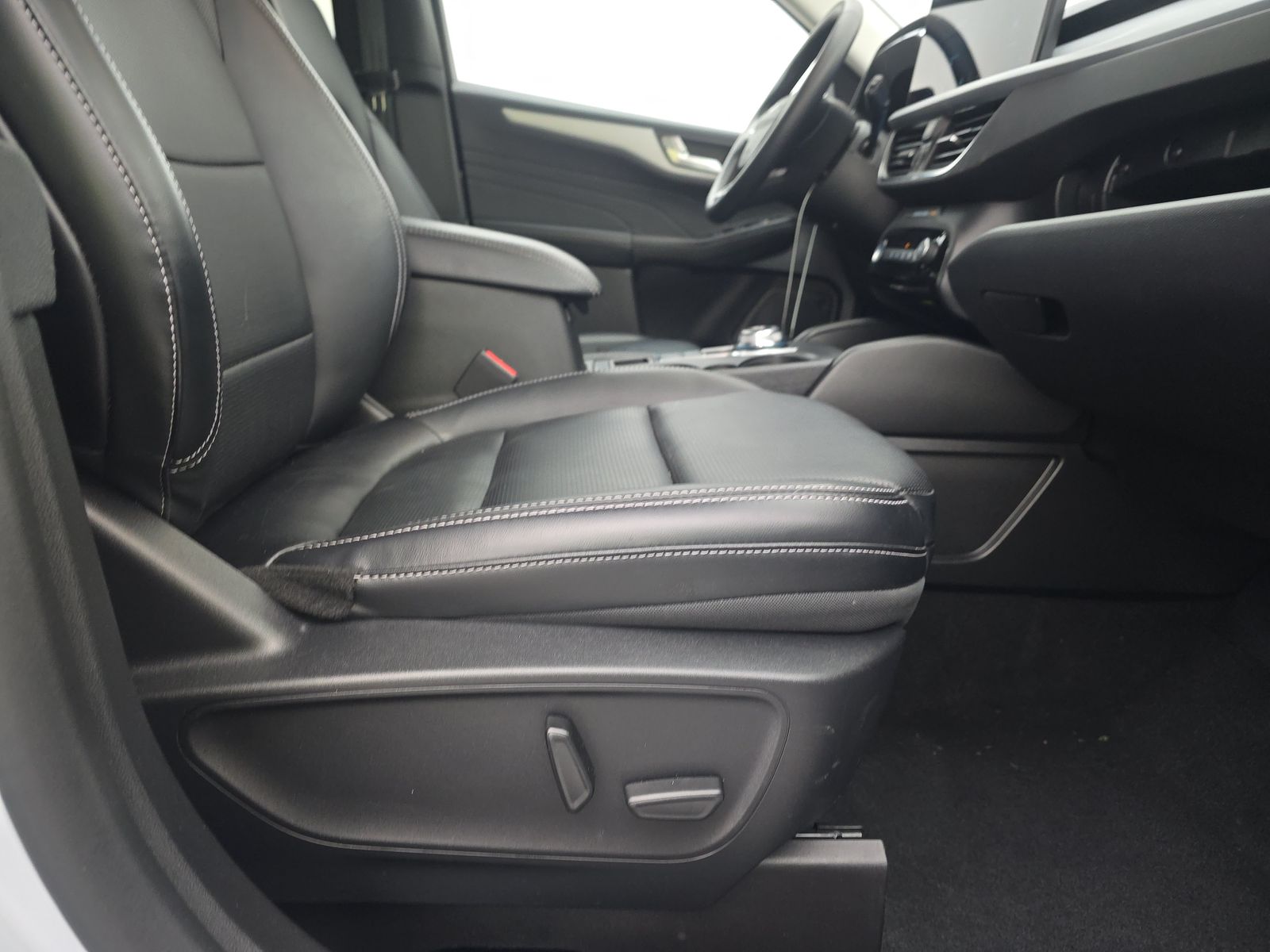 2025 Ford Escape Platinum AWD