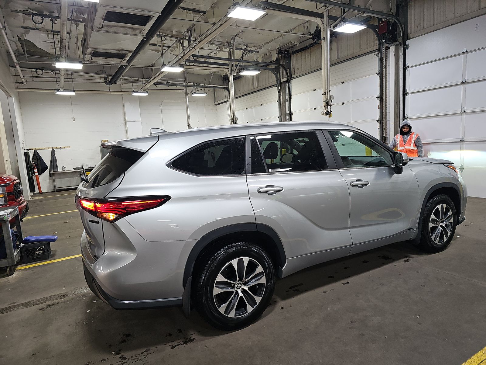 2023 Toyota Highlander Hybrid XLE AWD