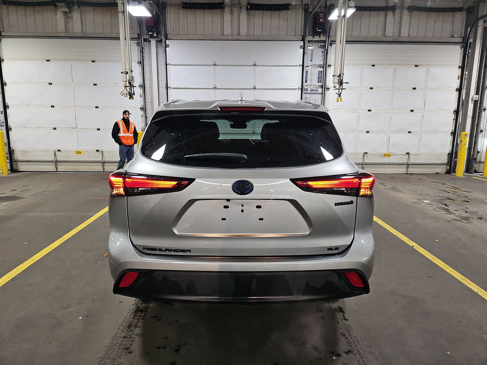 2023 Toyota Highlander Hybrid XLE AWD