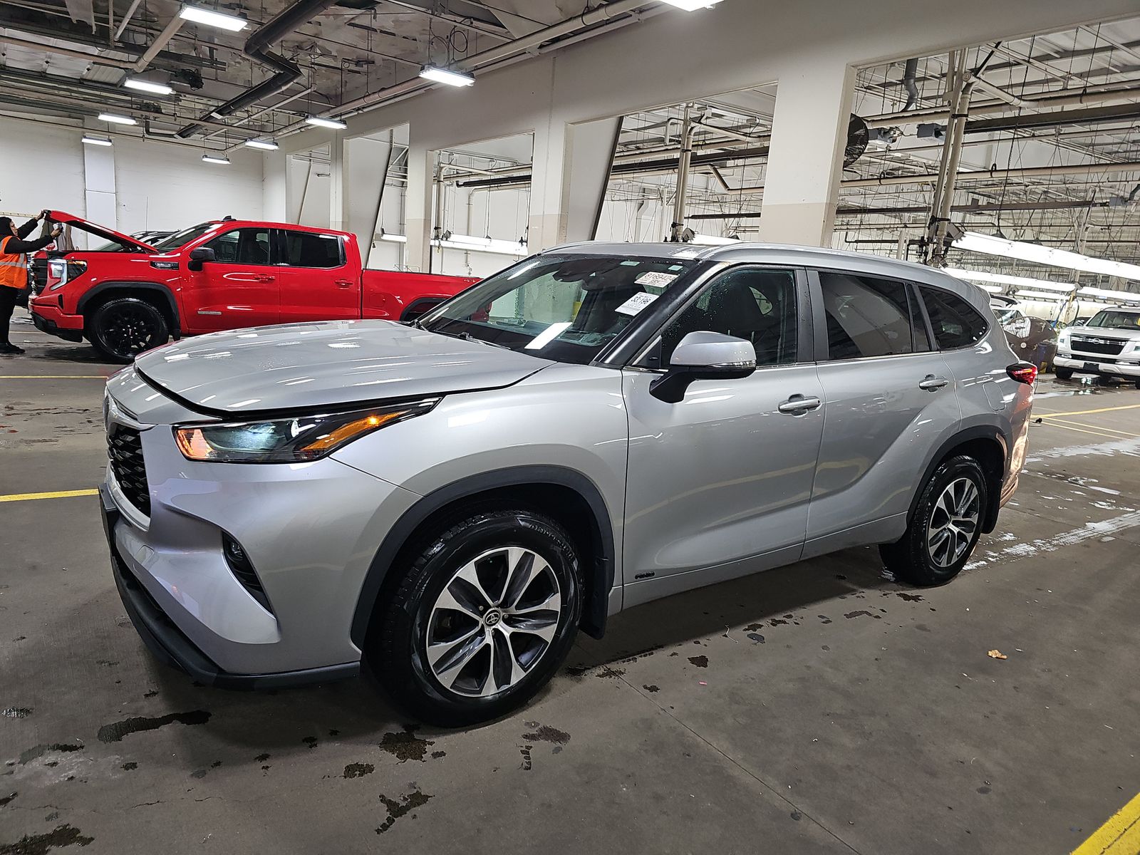 2023 Toyota Highlander Hybrid XLE AWD