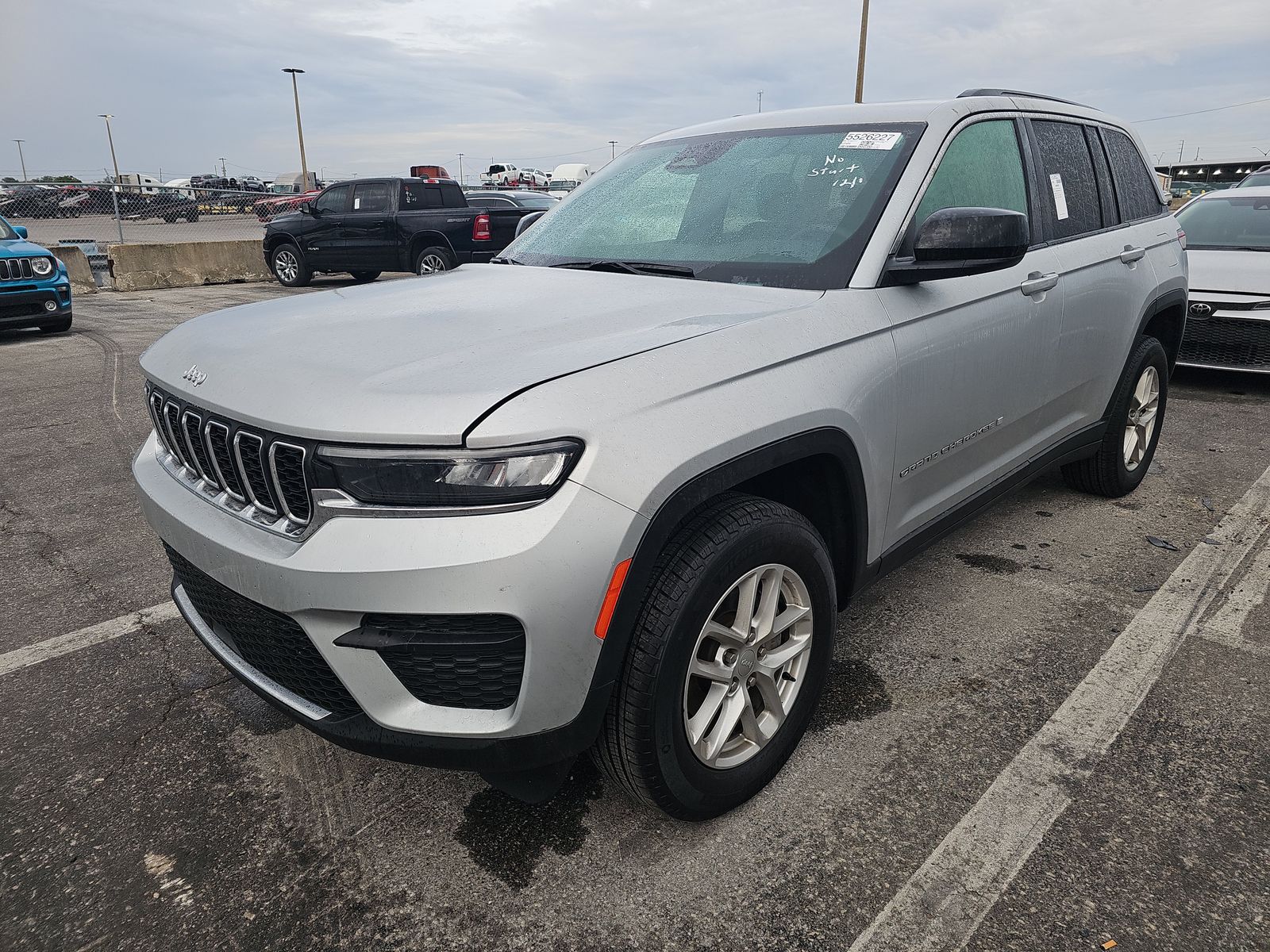 2024 Jeep Grand Cherokee Laredo X RWD