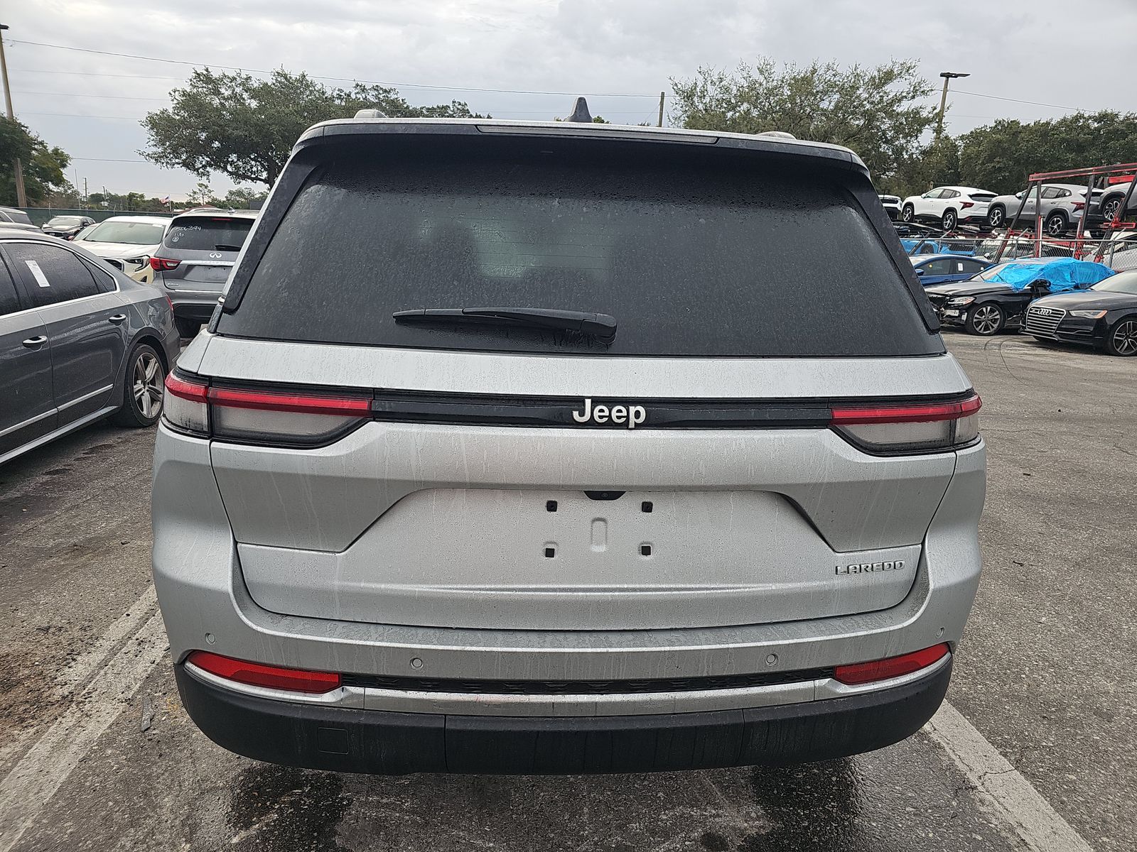 2024 Jeep Grand Cherokee Laredo X RWD