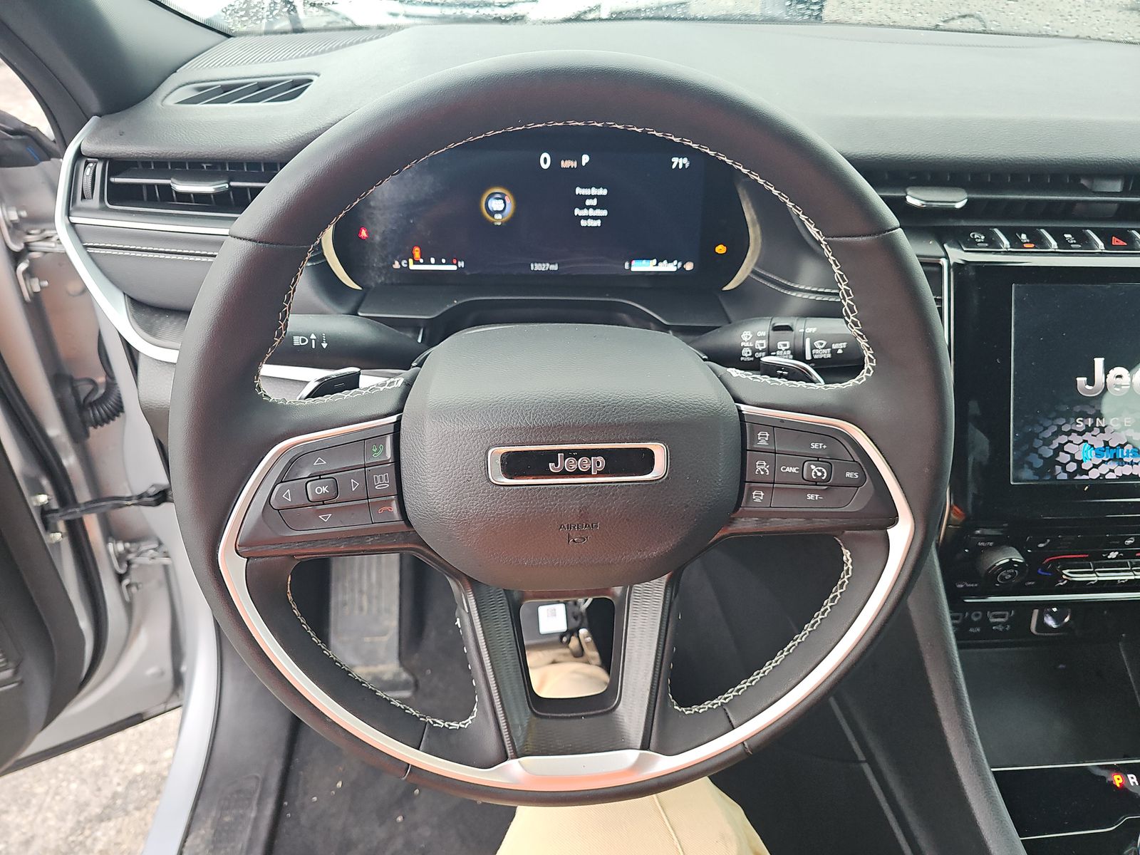 2024 Jeep Grand Cherokee Laredo X RWD