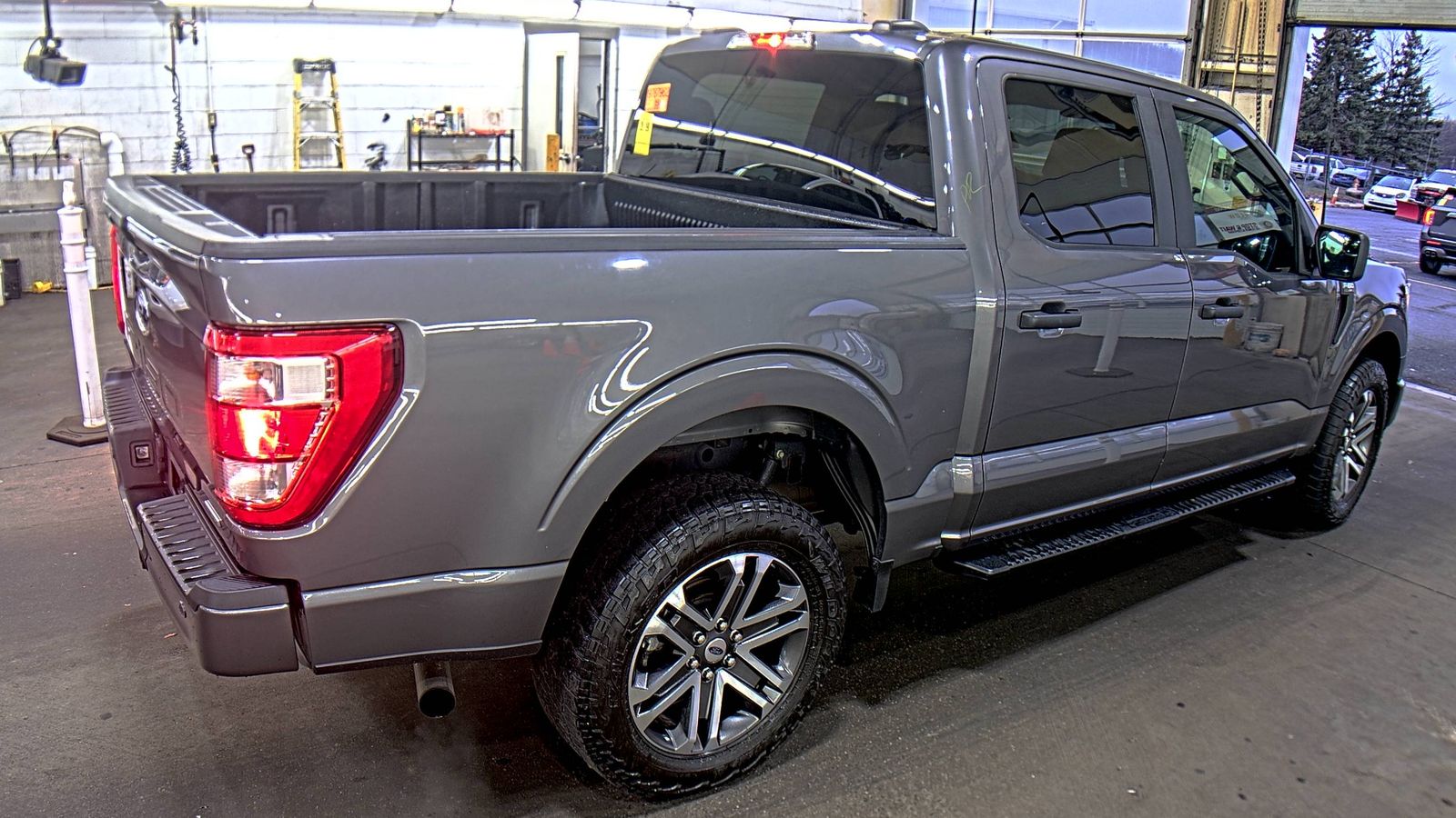 2022 Ford F-150 XL AWD