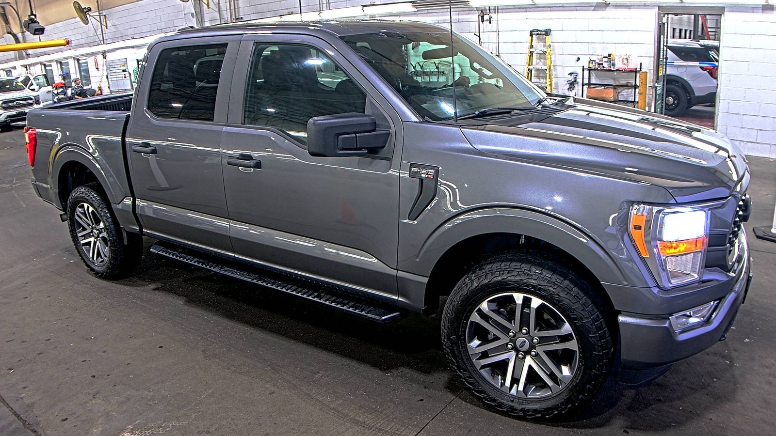 2022 Ford F-150 XL AWD