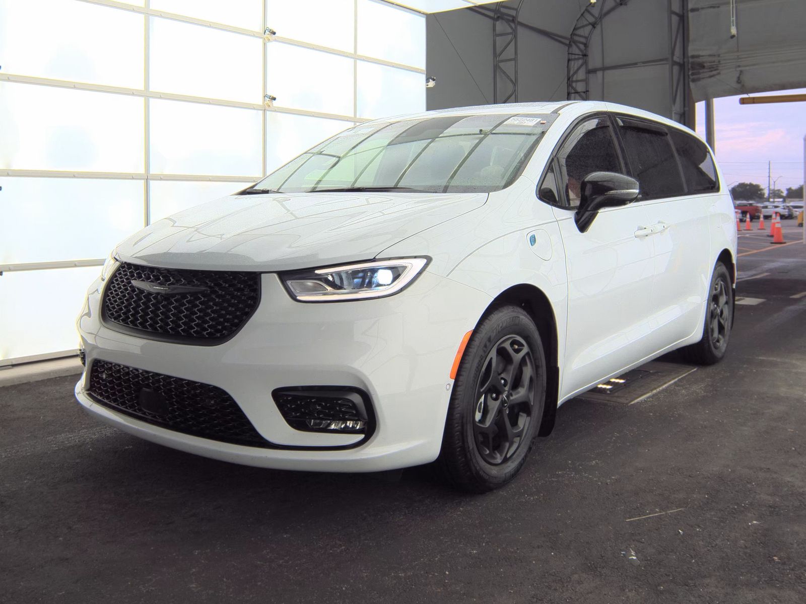 2024 Chrysler Pacifica Hybrid Select S Appearance FWD