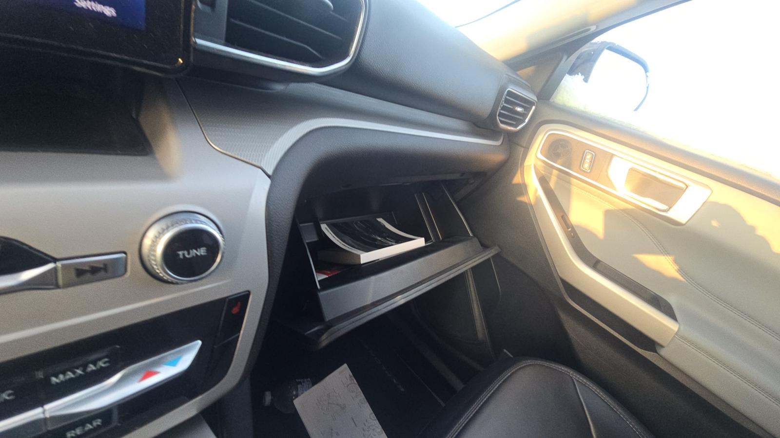 2023 Ford Explorer XLT AWD