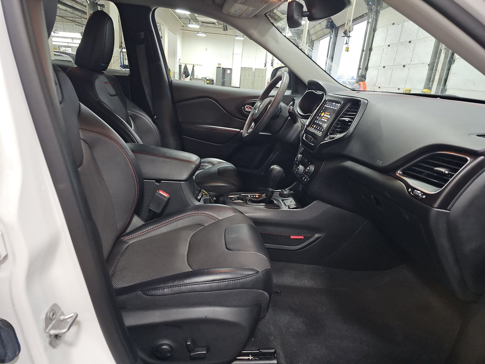 2022 Jeep Cherokee Trailhawk AWD