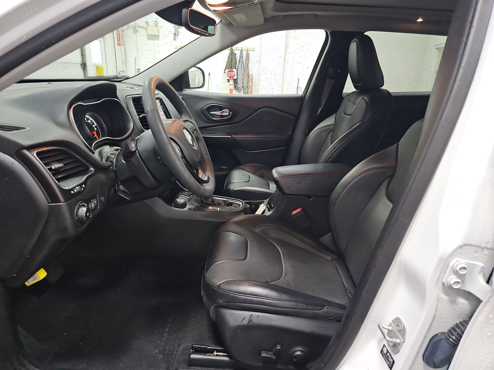 2022 Jeep Cherokee Trailhawk AWD