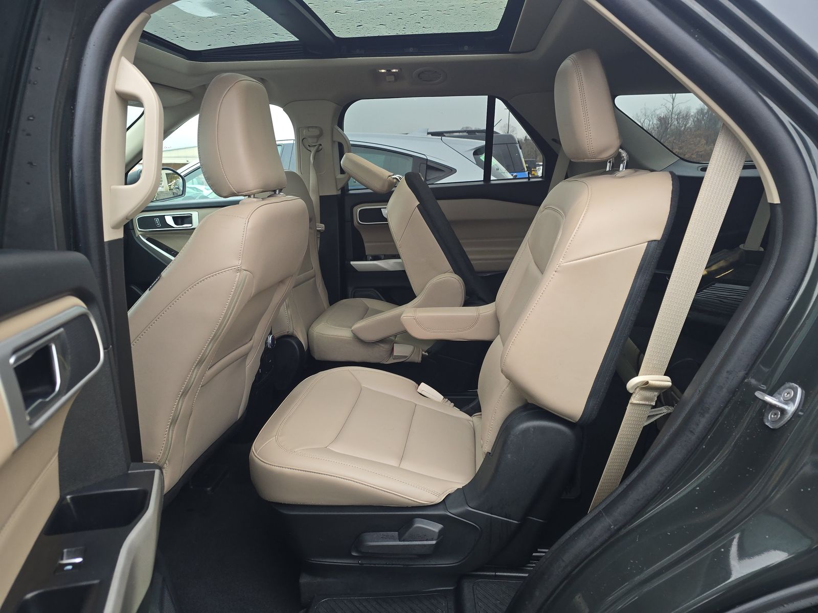 2022 Ford Explorer XLT AWD