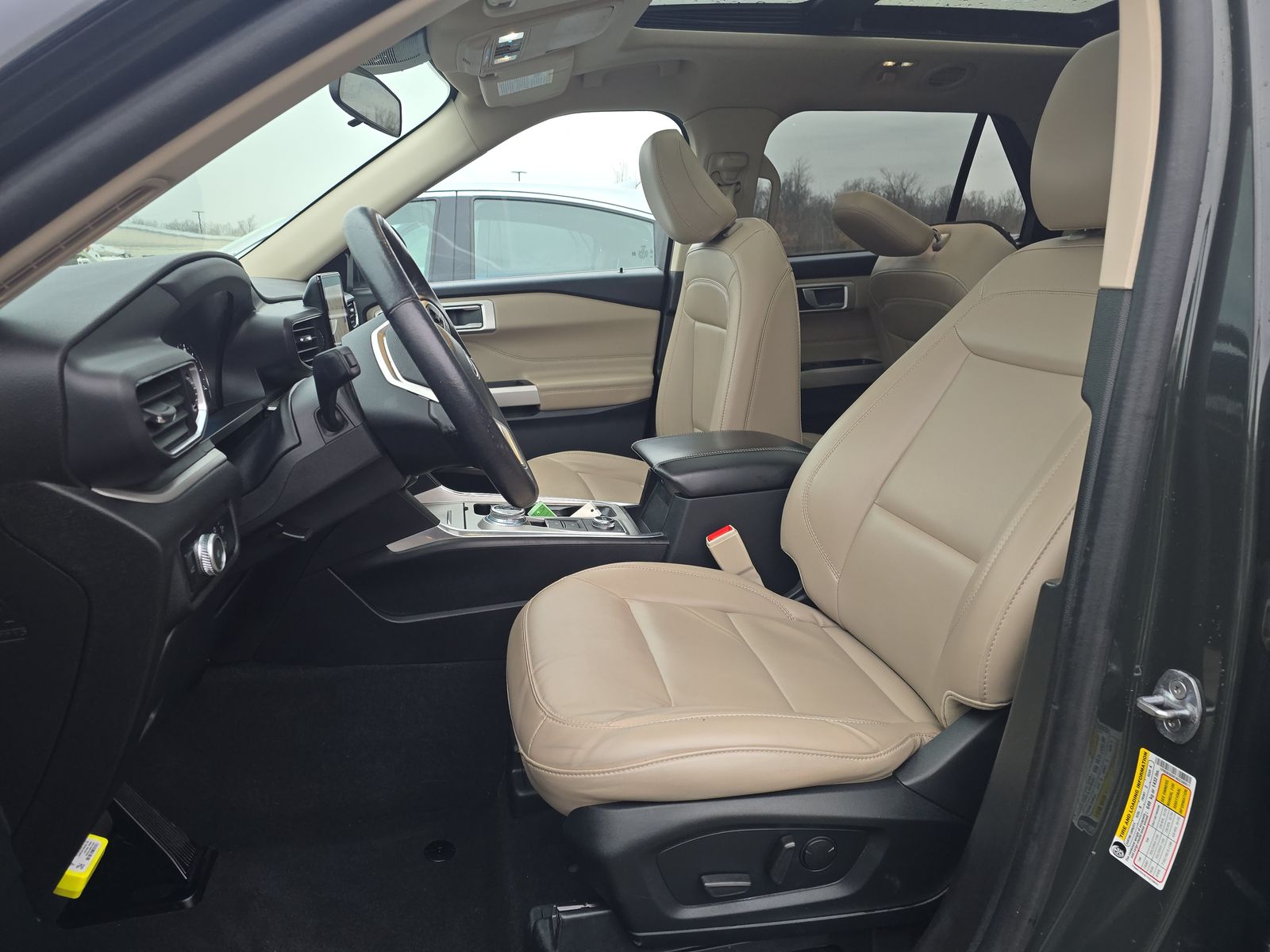 2022 Ford Explorer XLT AWD