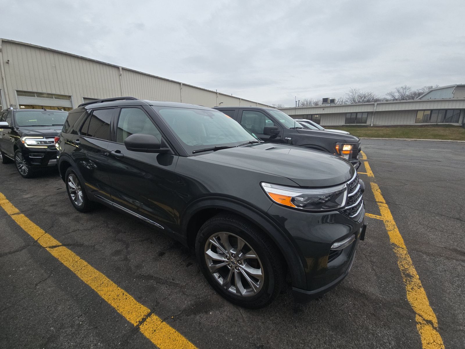 2022 Ford Explorer XLT AWD