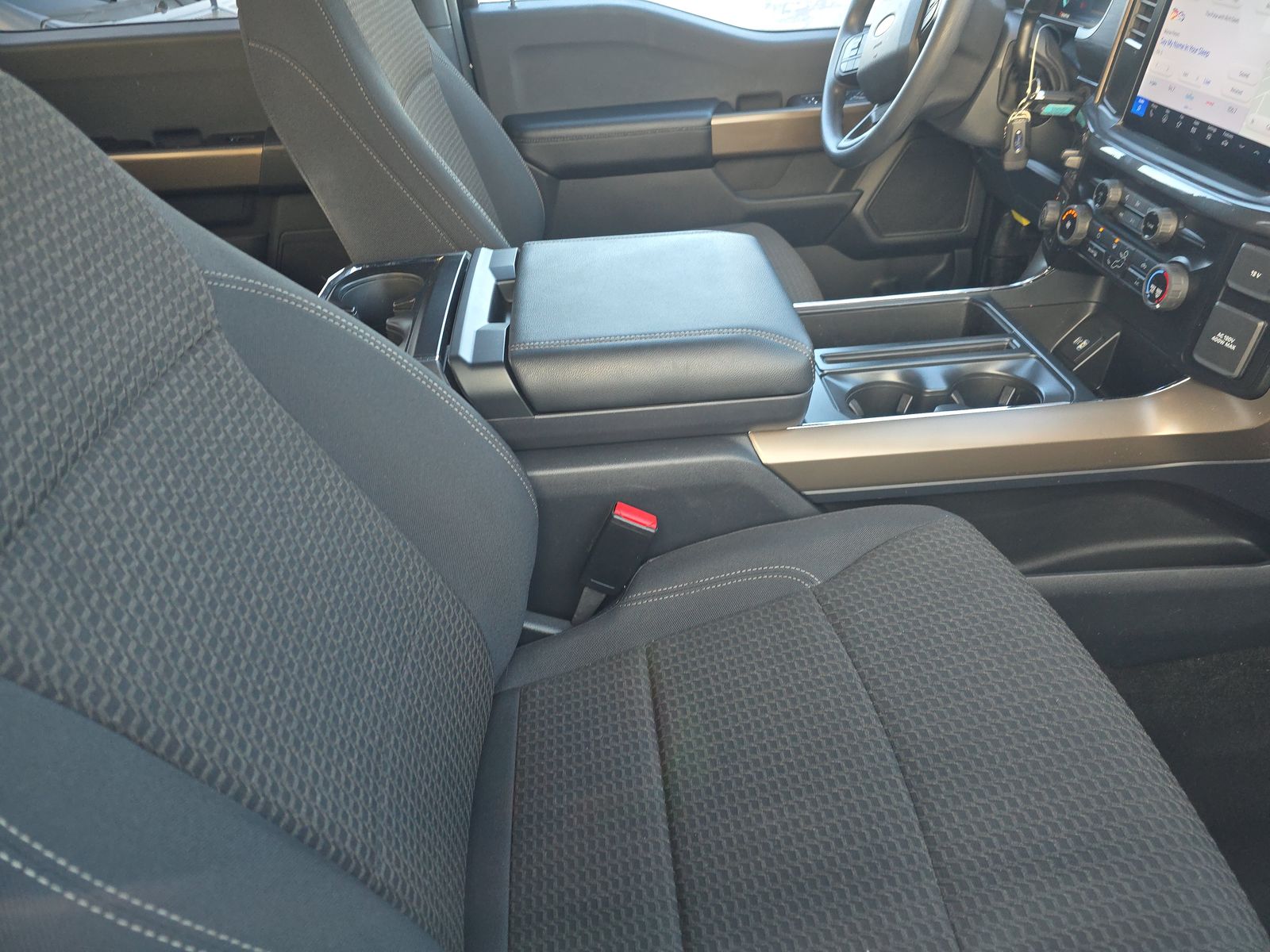 2024 Ford F-150 STX AWD