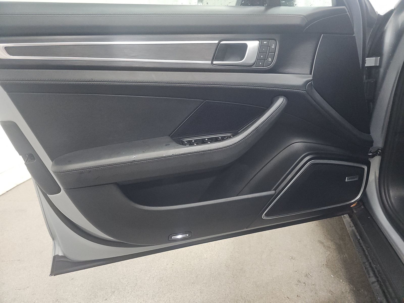 2022 Porsche Panamera E-Hybrid 4 Platinum Edition AWD