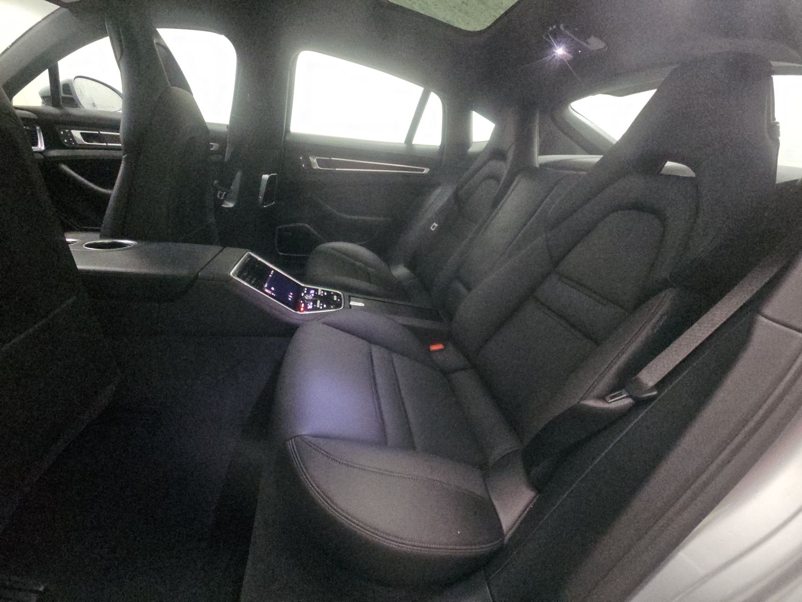 2022 Porsche Panamera E-Hybrid 4 Platinum Edition AWD