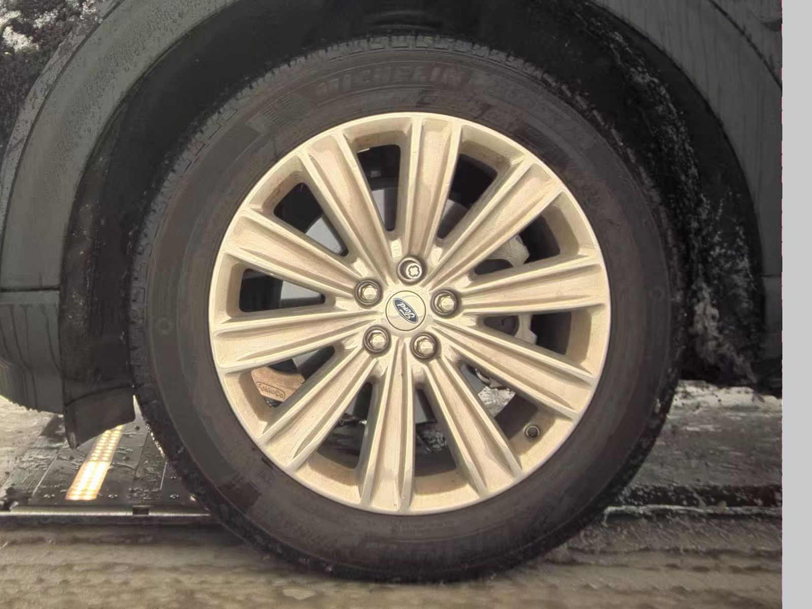 2022 Ford Explorer Limited AWD