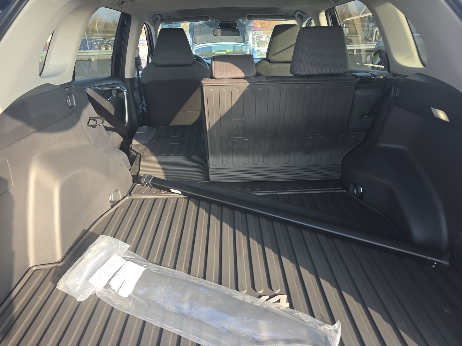 2025 Toyota RAV4 XLE FWD