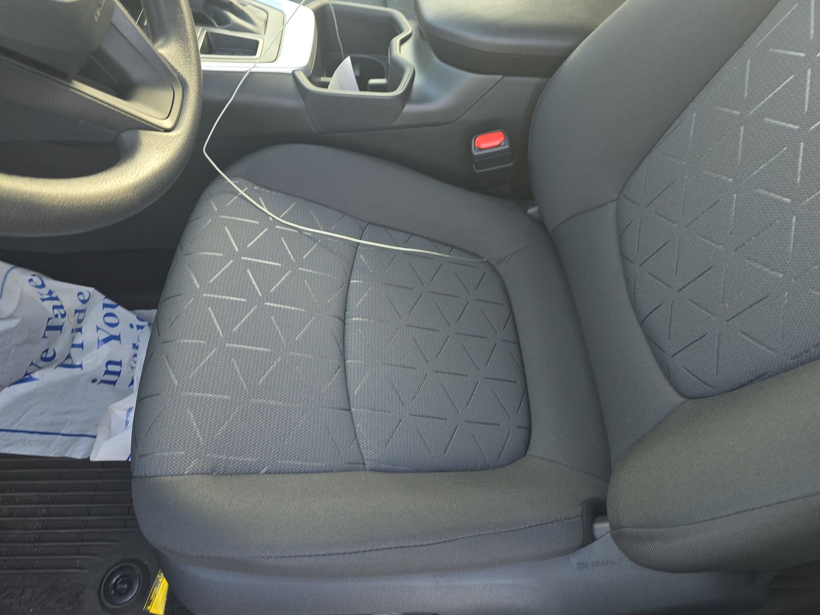 2025 Toyota RAV4 XLE FWD