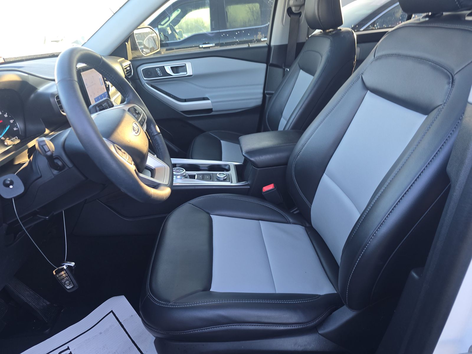 2023 Ford Explorer XLT AWD